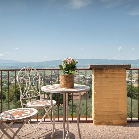 Agriturismo Villa Val D'Olivi Capodacqua  Buitenkant foto