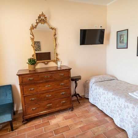 Agriturismo Villa Val D'Olivi Capodacqua  Buitenkant foto