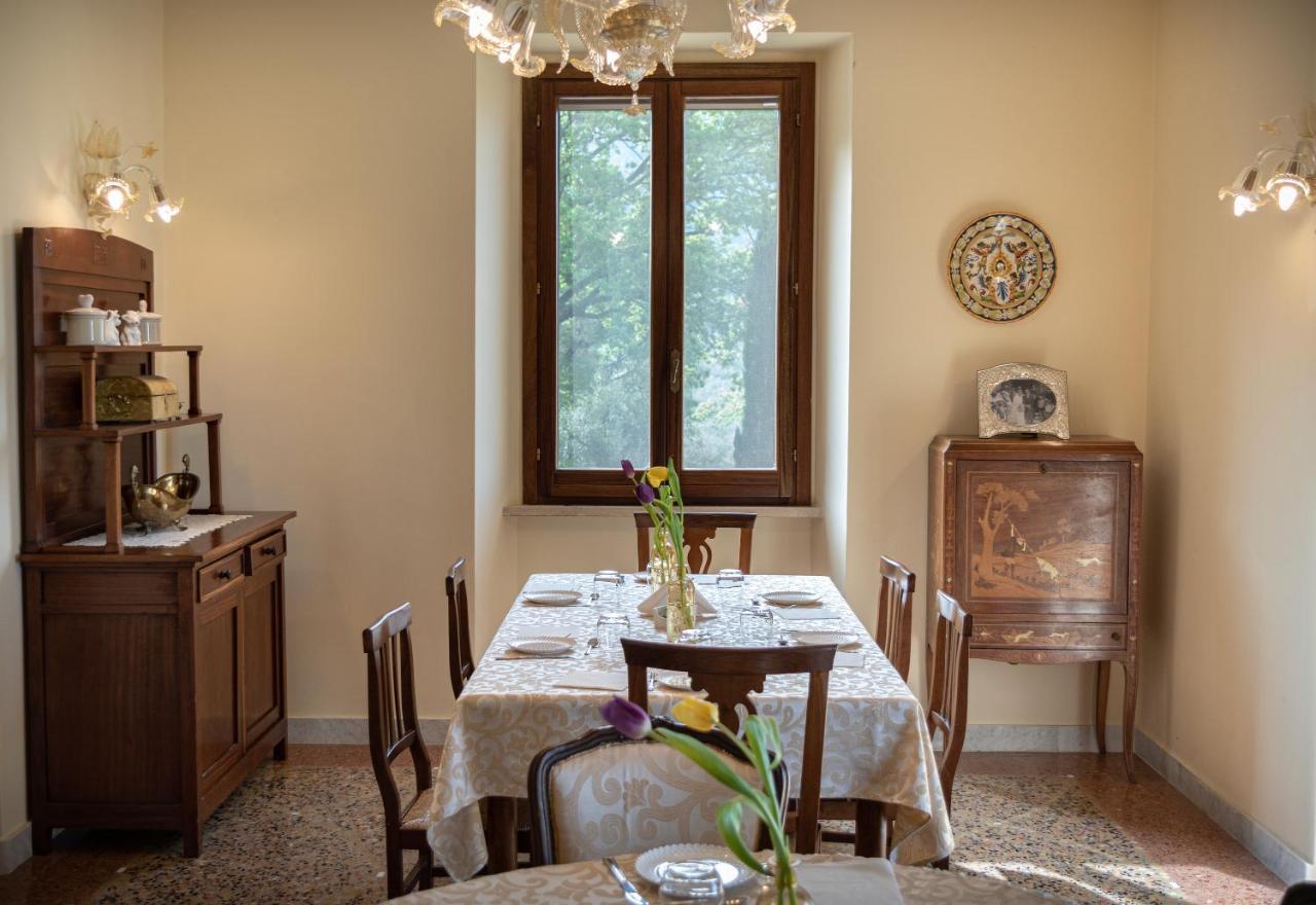 Agriturismo Villa Val D'Olivi Capodacqua  Buitenkant foto