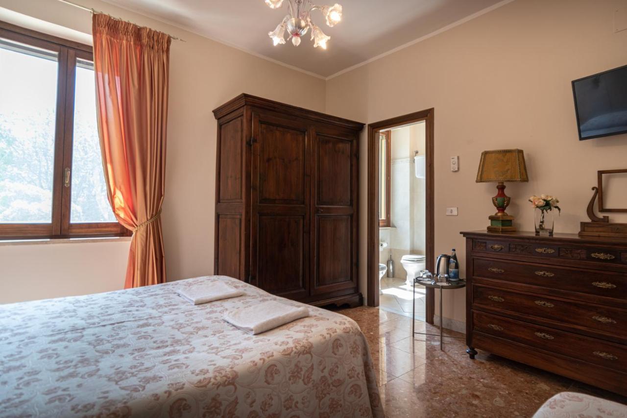 Agriturismo Villa Val D'Olivi Capodacqua  Buitenkant foto