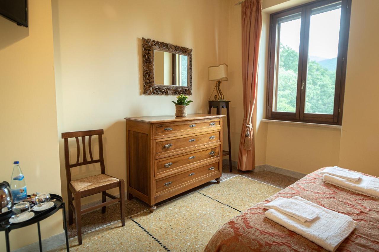 Agriturismo Villa Val D'Olivi Capodacqua  Buitenkant foto
