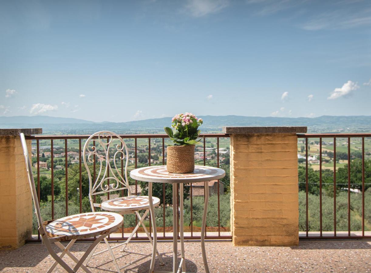 Agriturismo Villa Val D'Olivi Capodacqua  Buitenkant foto