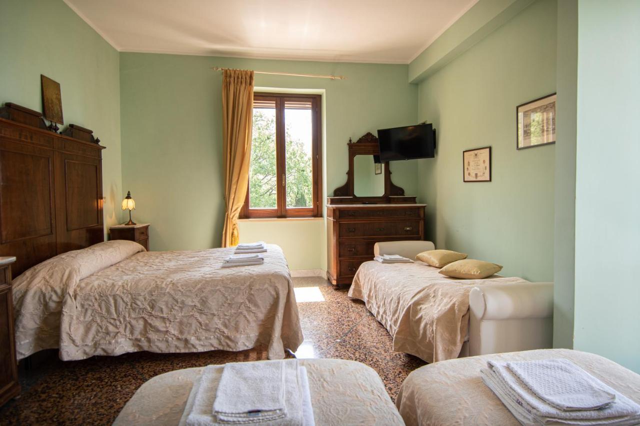 Agriturismo Villa Val D'Olivi Capodacqua  Buitenkant foto
