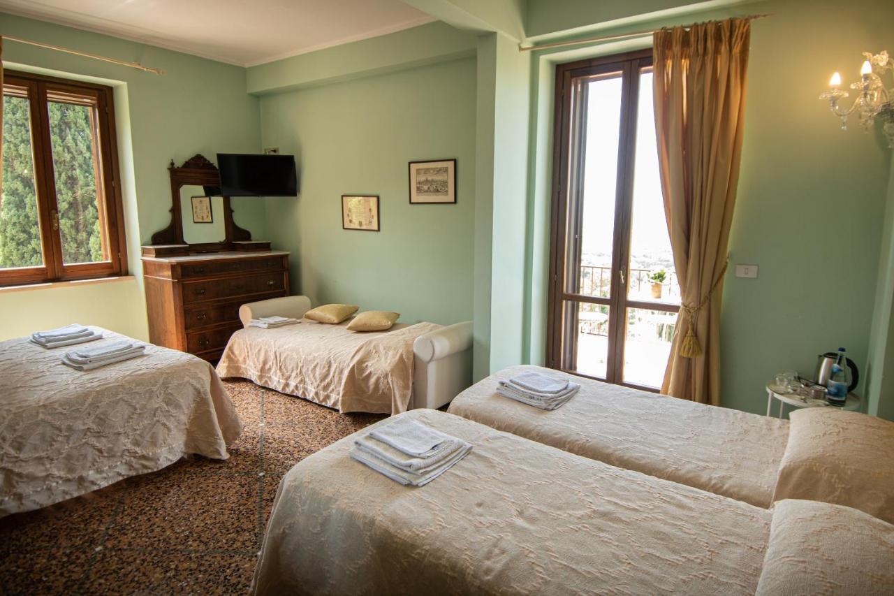 Agriturismo Villa Val D'Olivi Capodacqua  Buitenkant foto