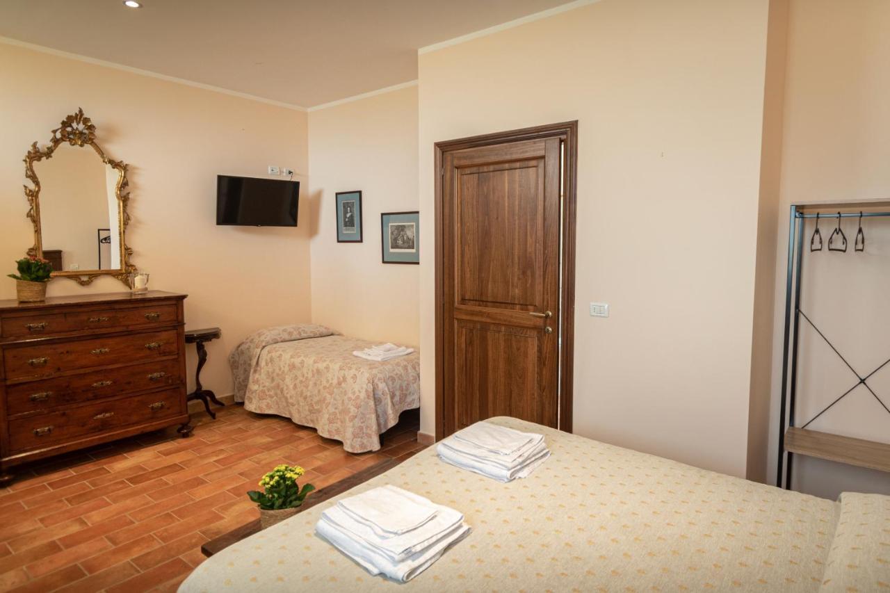 Agriturismo Villa Val D'Olivi Capodacqua  Buitenkant foto
