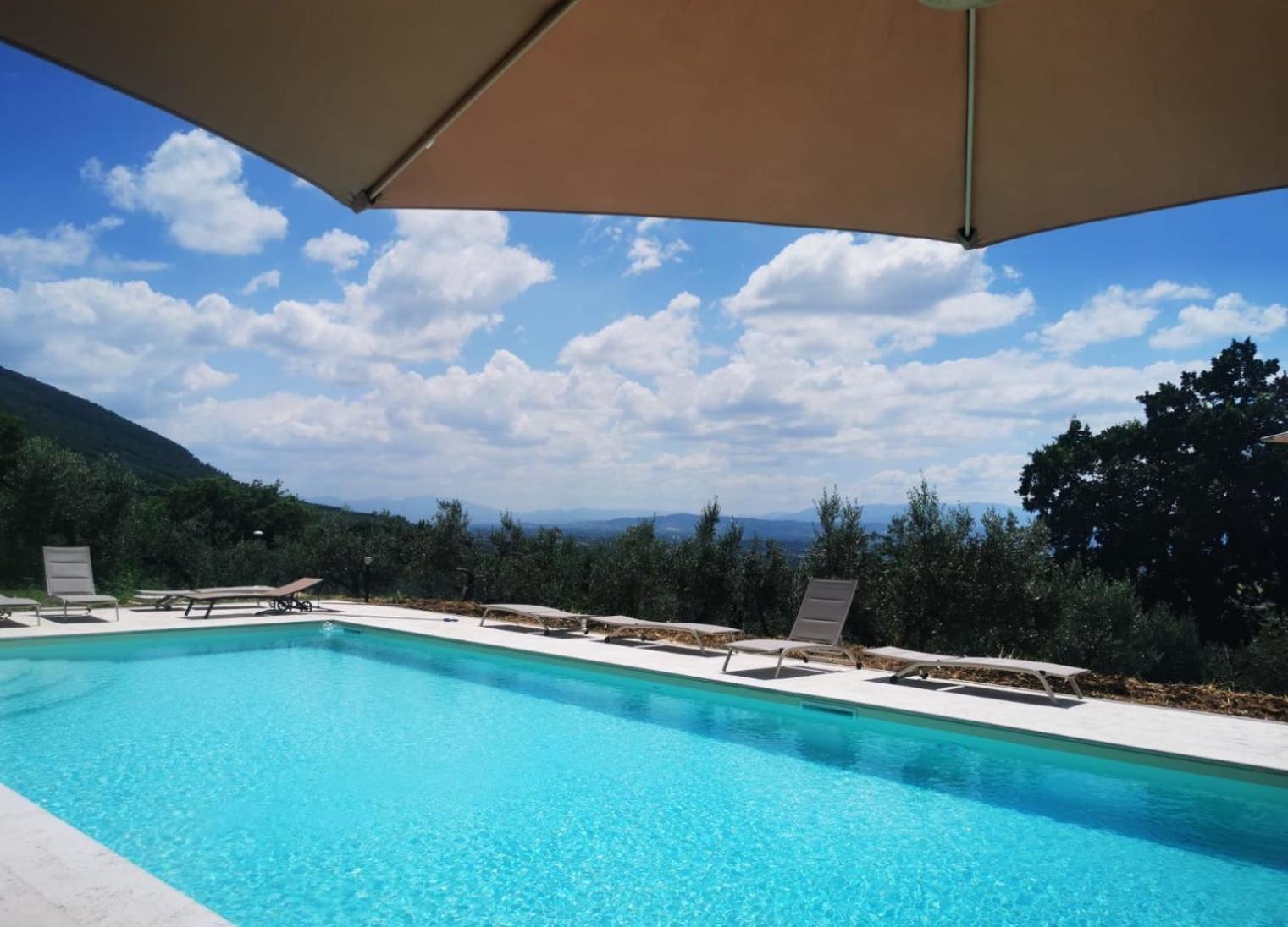 Agriturismo Villa Val D'Olivi Capodacqua  Buitenkant foto