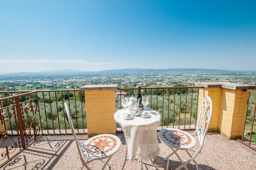 Agriturismo Villa Val D'Olivi Capodacqua  Buitenkant foto